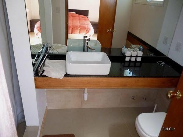 Linda y modera casa en barrio privado 